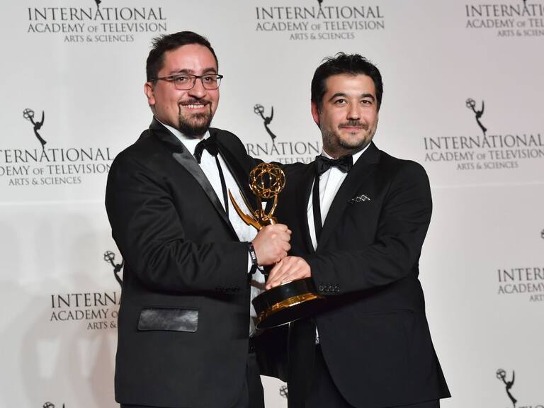 Chileno ganador del Emmy prepara dos producciones inspiradas en el estallido social