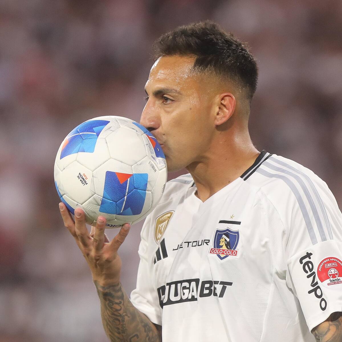 Javier Correa se lesionó y será baja al menos por un mes en Colo Colo