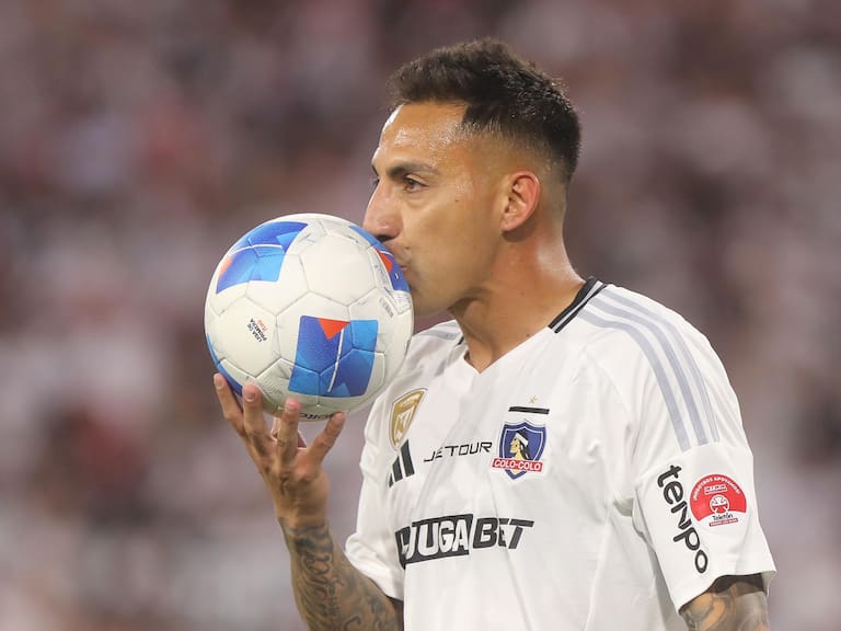 Javier Correa se lesionó y será baja al menos por un mes en Colo Colo