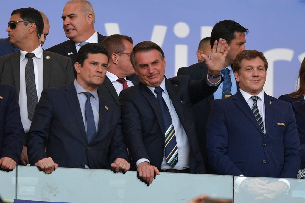 Sergio Moro junto a Jair Bolsonaro en la Copa América 2019