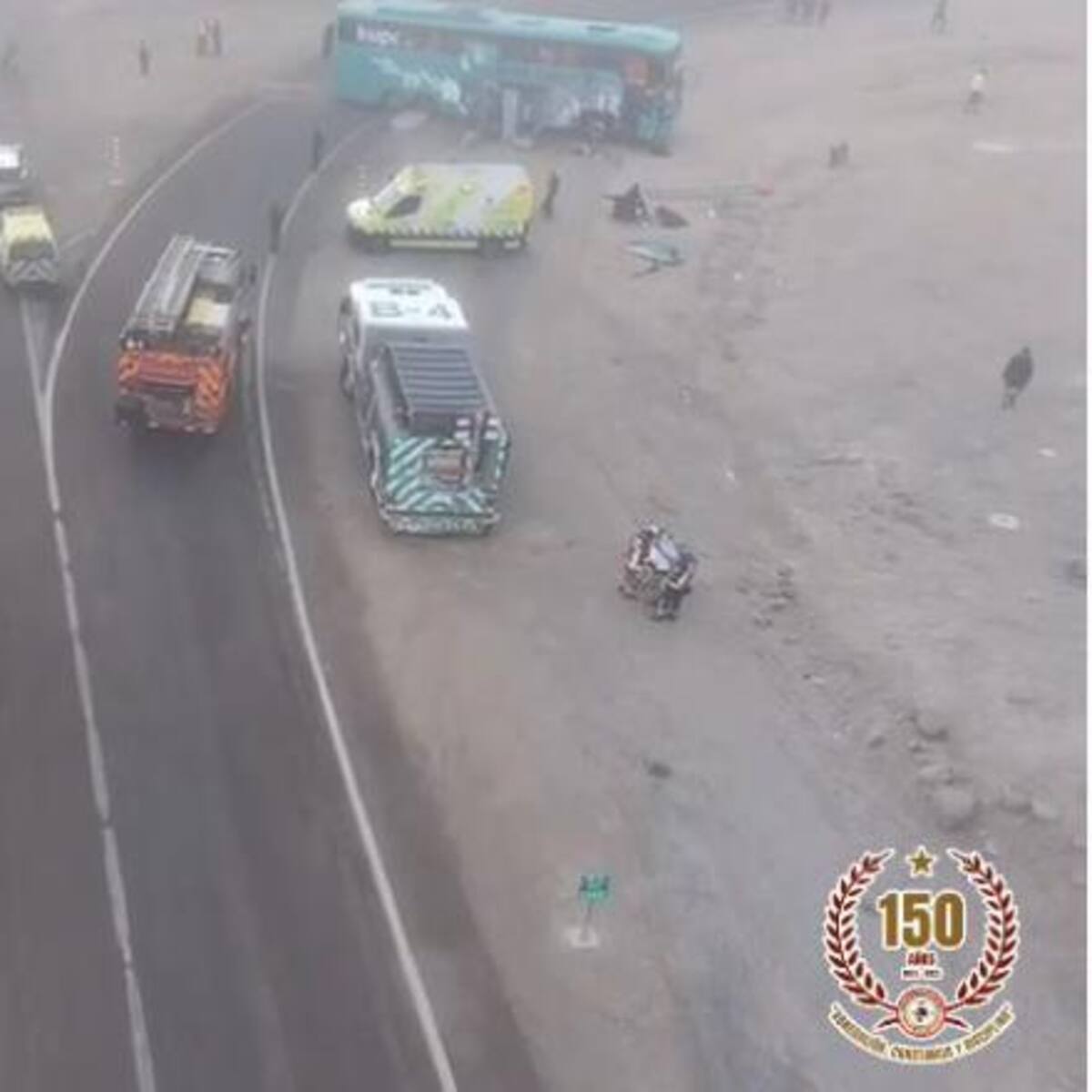 Cuatro fallecidos y 15 lesionados deja violenta colisión entre dos buses y un camión en la Ruta 5 Norte