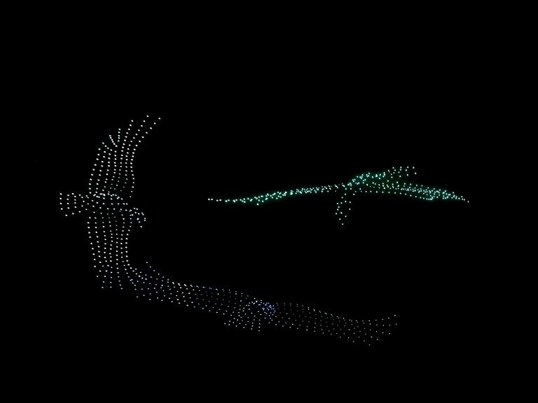 31 de diciembre de 2025/SANTIAGO
Durante la fiesta de año nuevo 2026 en la torre Entel, se realiza un show de drones, previo al espectáculo de fuegos artificiales.
FOTO: HANS SCOTT/AGENCIAUNO