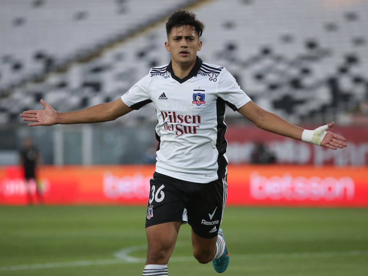 En Argentina queda la grande con traspaso de Pablo Solari a Colo Colo: club reclama porcentaje del pase del futbolista tras su fichaje en los albos