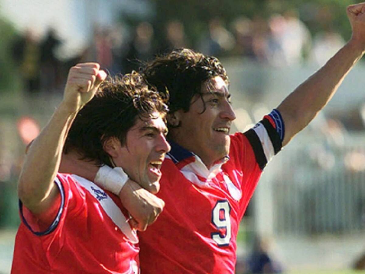 Zamorano se emociona tras recordar su dupla con Salas antes del partido de las estrellas: “Chile tuvo la suerte de tener a dos grandes goleadores”