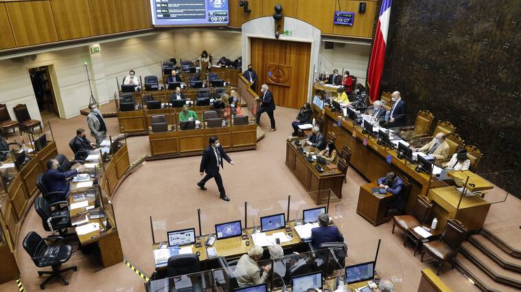 08 DE JUNIO DE 2022/VALPARAISOVista general de la Sesión de Sala del Senado, que analiza el aumento del límite del Mecanismo de Estabilización del Precio de Combustibles, y actualiza el umbral de ajuste semanal.
FOTO: LEONARDO RUBILAR CHANDIA/AGENCIAUNO