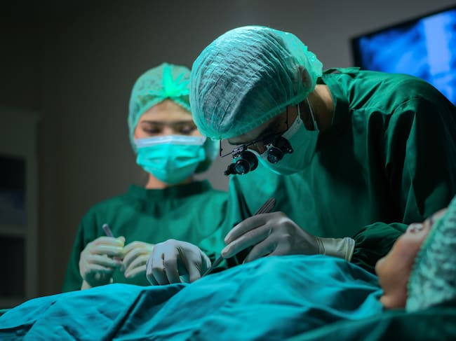Hay 10 casos confirmados: este tipo de trasplante contra el cáncer logra la remisión del VIH