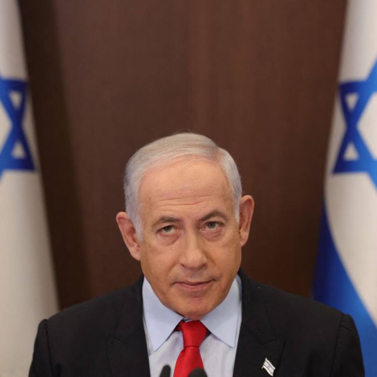 Primer ministro de Israel anuncia que “autorizará” a palestinos salir de Gaza