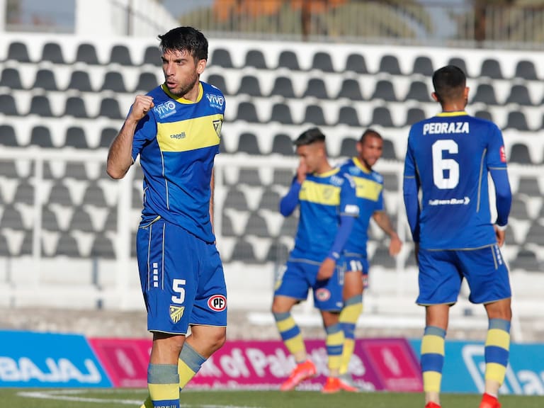 A.C. Barnechea derrotó a Deportes Temuco y mandó a Cobreloa al fondo de la tabla de posiciones de la Primera B