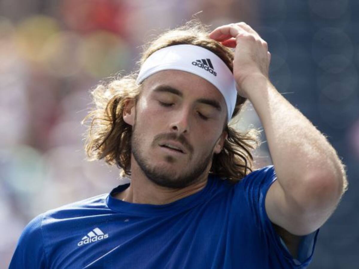 Stefanos Tsitsipas sorprende al cambiar de postura y decidir vacunarse contra el covid-19