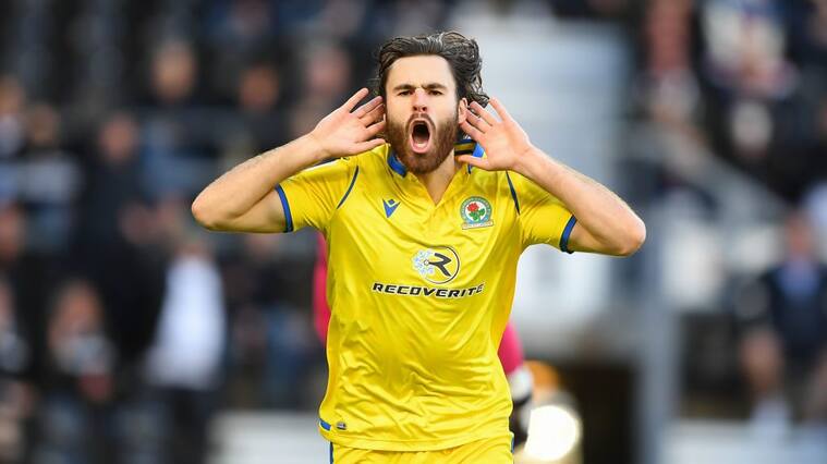 Técnico del Blackburn Rovers volvió a cuestionar el llamado de la Roja a Ben Brereton