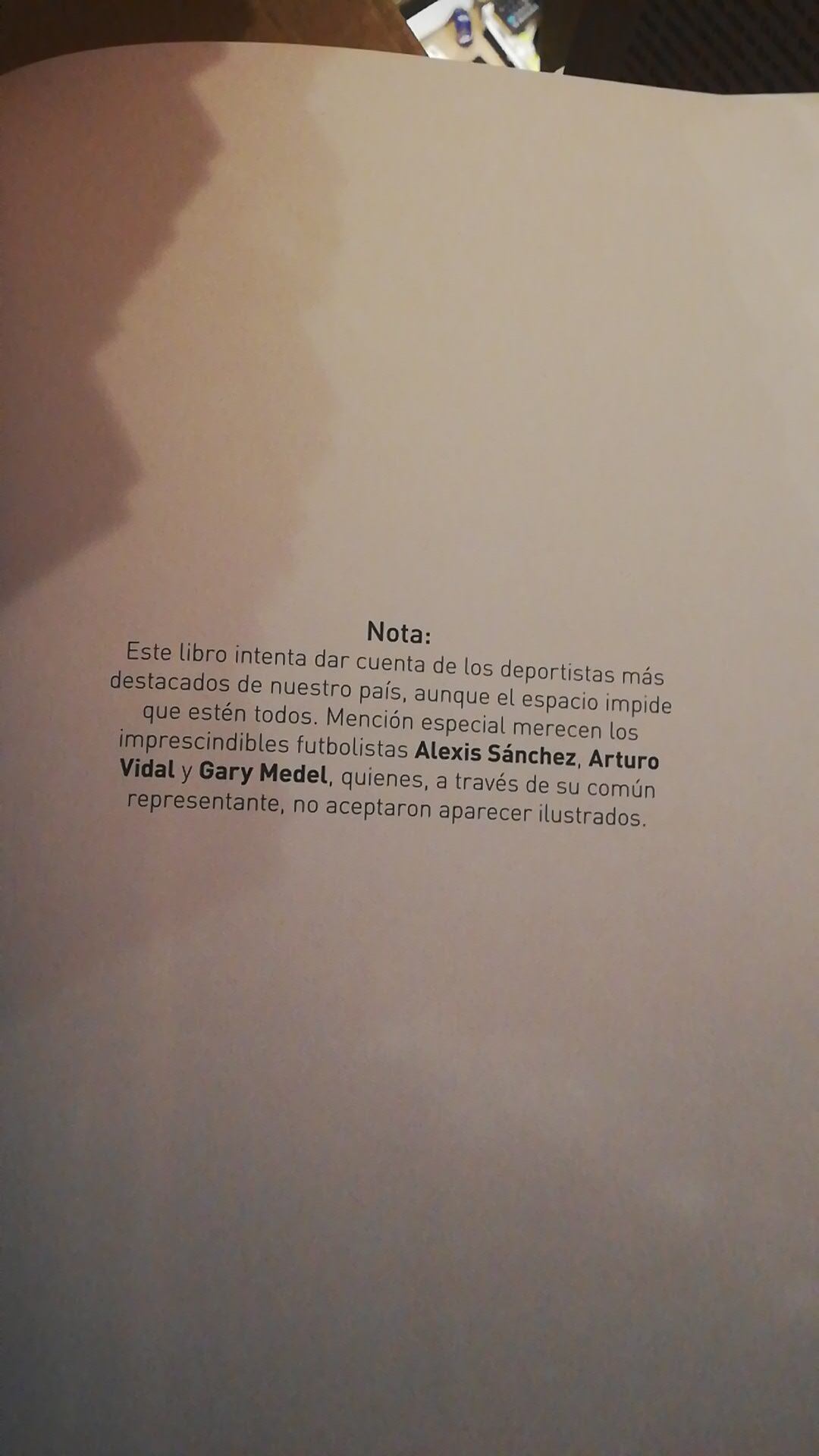 Nota del libro revisada por Francisco Mouat, panelista de Los Tenores