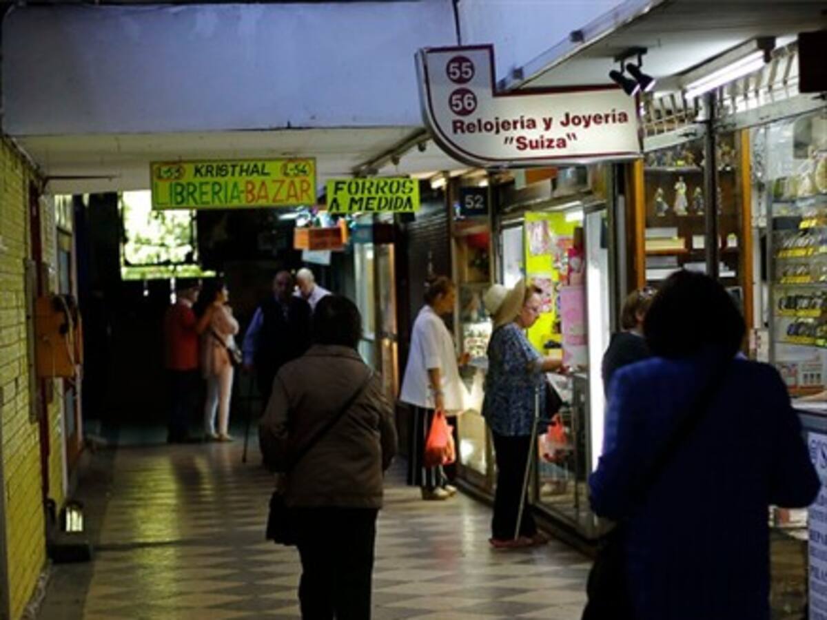 Imacec cayó 3,4% en octubre