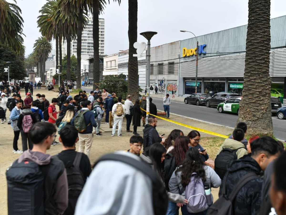 Alerta en Duoc UC de Valparaíso por amenaza de bomba: así fue el operativo que evacuó a cientos de estudiantes