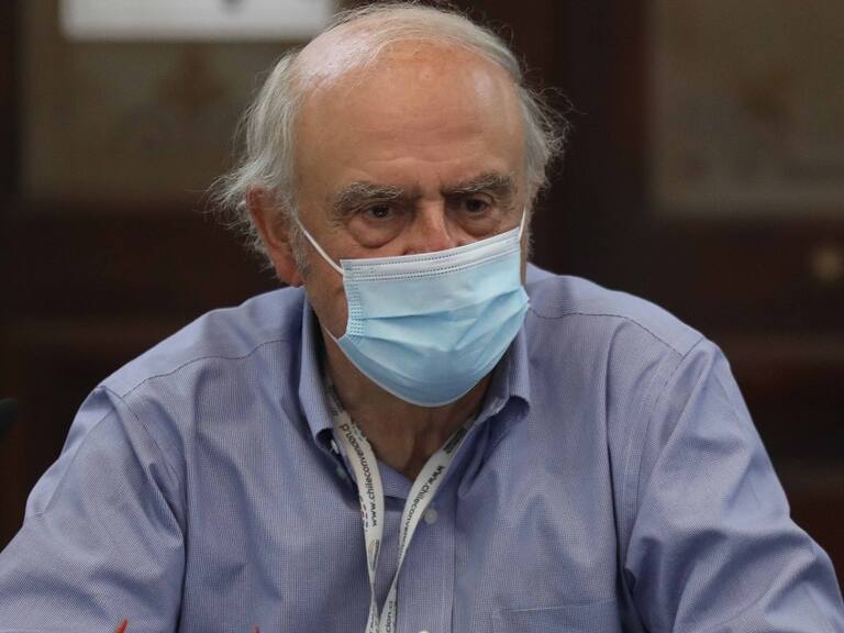 Las razones de Agustín Squella para votar Apruebo: «Este texto asume un compromiso real con la democracia como forma de Gobierno»