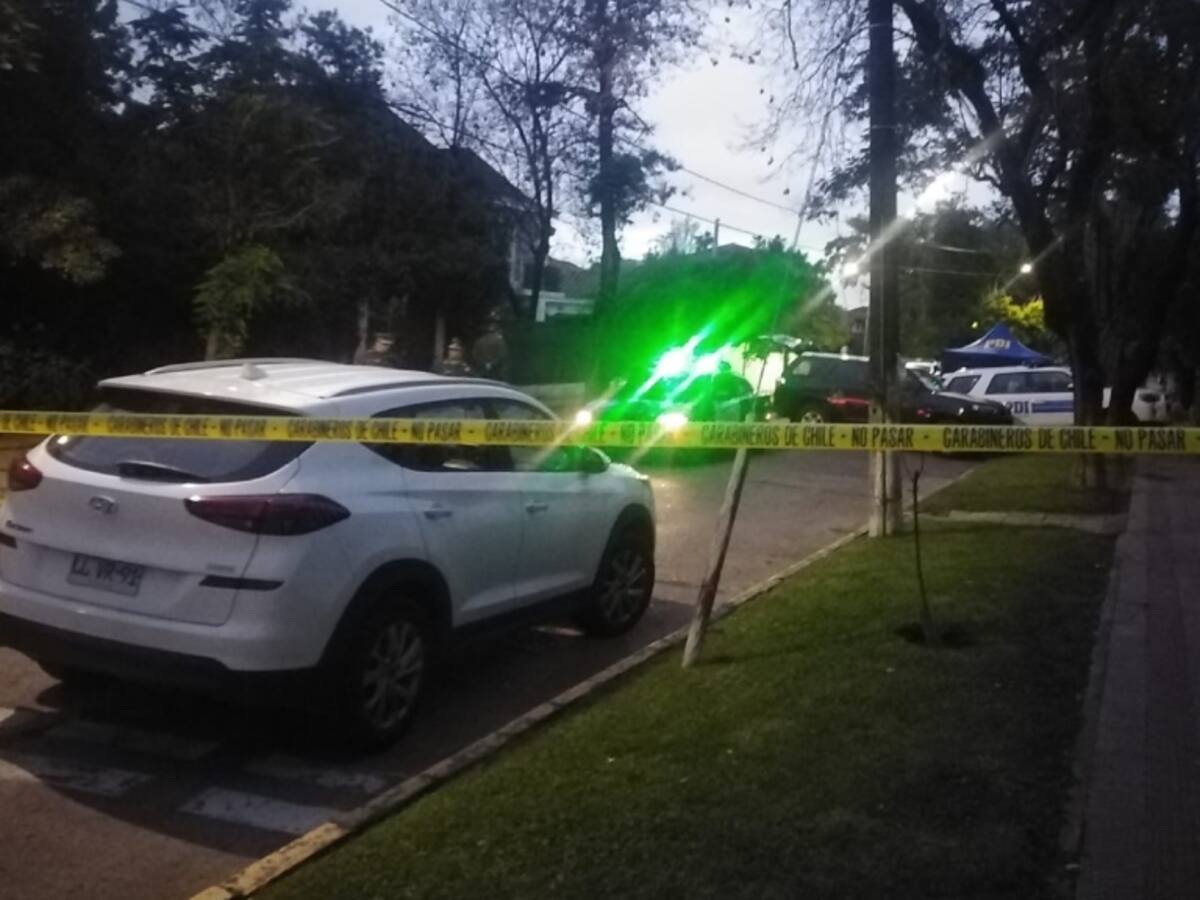 Encuentran hombre fallecido al interior de su vehículo en El Bosque: había denuncia por presunta desgracia