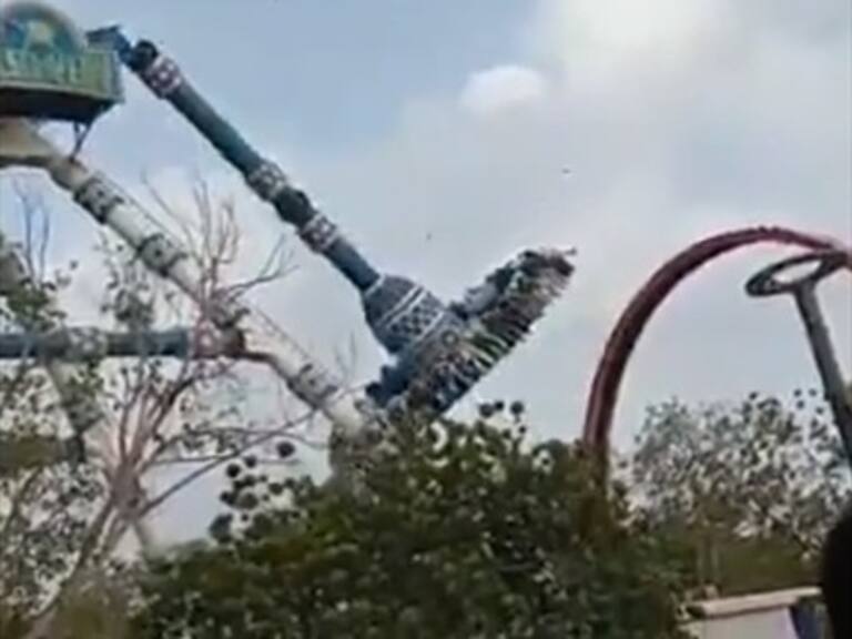 Dos fallecidos y 30 heridos dejó un juego mecánico que se partió en dos en India
