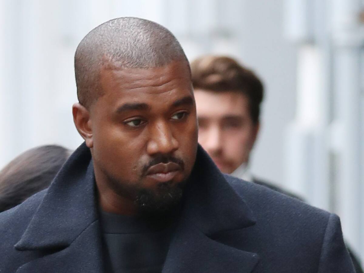 «Friends tampoco era gracioso»: Kanye West le respondió a Jennifer Aniston por pedir que no voten por él