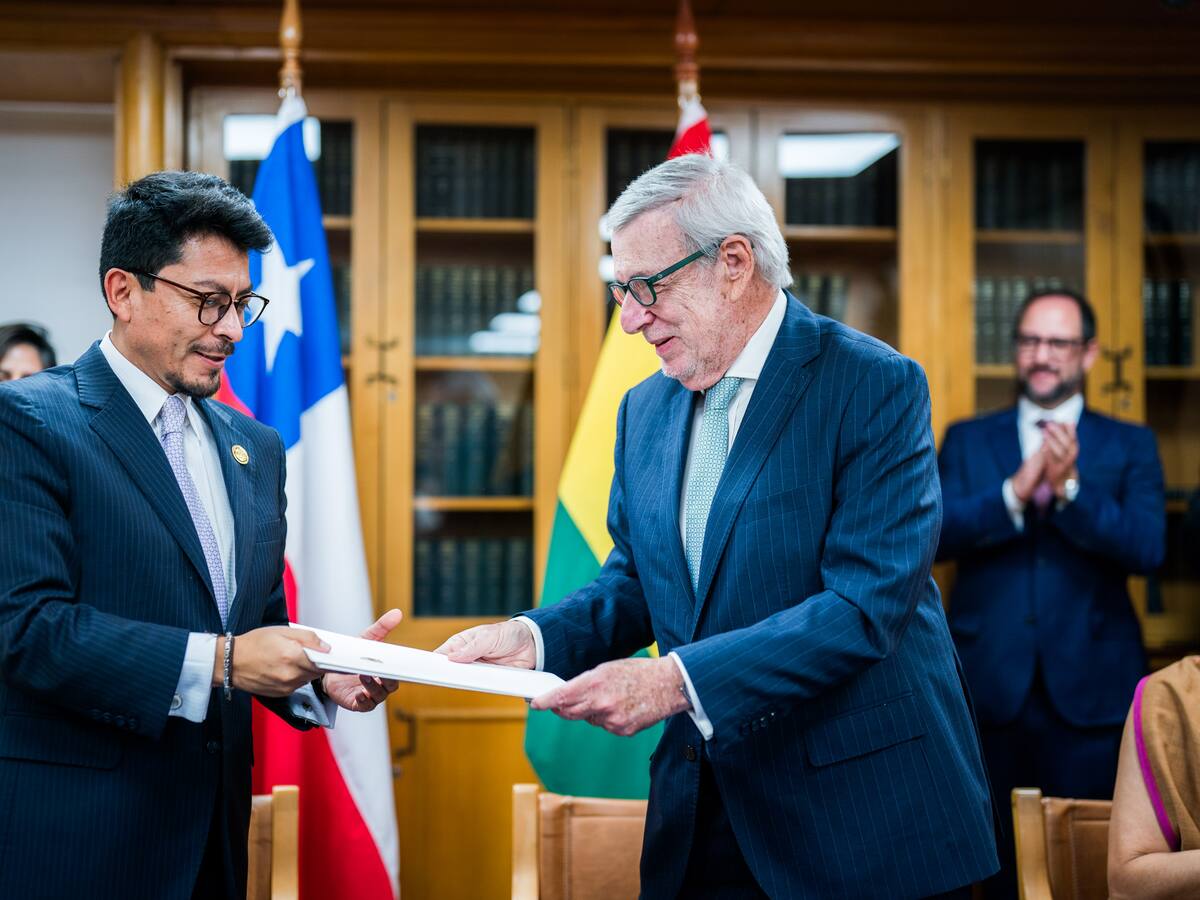 Ministro van Klaveren se reúne con canciller de Bolivia para suscribir acuerdos comerciales y de cooperación