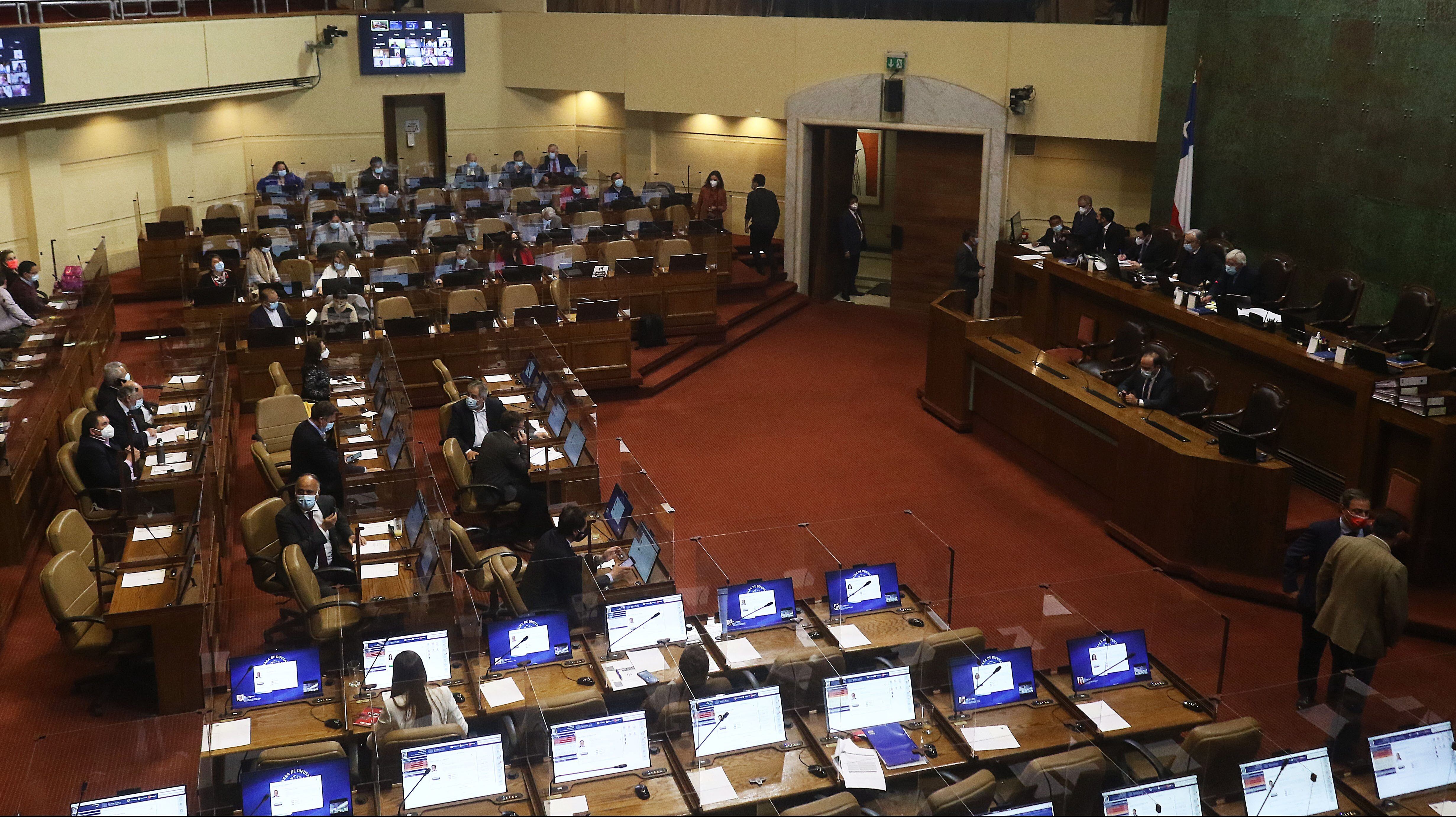 Cuarto retiro de las AFP vive jornada clave
