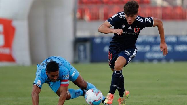 24 de Enero del 2021/SANTIAGOSimón Contreras(d) ,durante el partido valido por la Vigésimo Tercera fecha del Campeonato Nacional AFP PlanVital 2020, entre Universidad de Chile vs Deportes Iquique, disputado en el Estadio Nacional.
FOTO:FRANCISCO LONGA/AGENCIAUNO