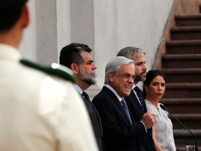 Diputados solicitaron a TVN que transmita acusación constitucional en contra del Presidente Piñera