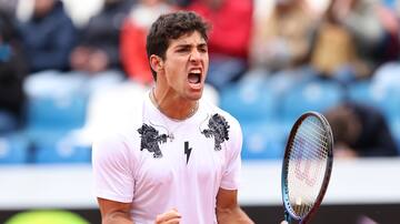 ¡Batacazo contra el 5 del mundo! Garin elimina a Zverev, logra su mejor victoria del año y avanza a semifinales en Múnich