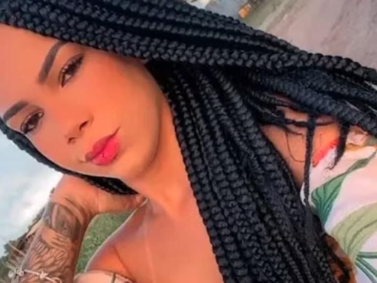 Influencer de 18 años muere apuñalada tras discusión a la salida de un bar en Brasil