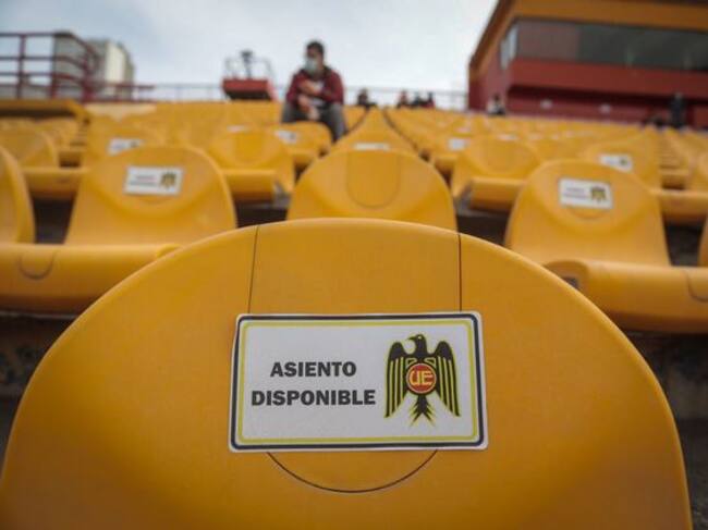 Así llegaron los hinchas a Santa Laura para el primer partido con público en Santiago