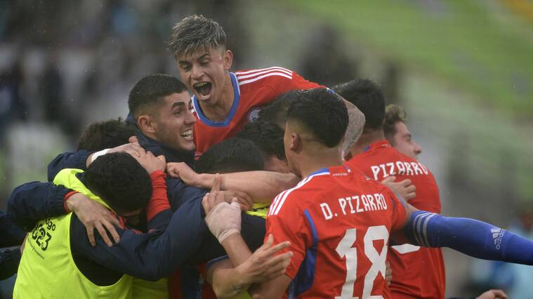 01 NOVIEMBRE DE 2023 / VALPARAISOCesar Perez anota su gol , durante el partido entre Chile vs Estados Unidos por los juegos Panamericanos Santiago 2023.
FOTO: PABLO OVALLE ISASMENDI/AGENCIAUNO