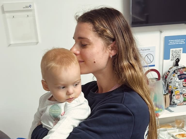 Tras días de angustia: Tanza Varela hace celebrar a las redes sociales por estado de salud de su hija