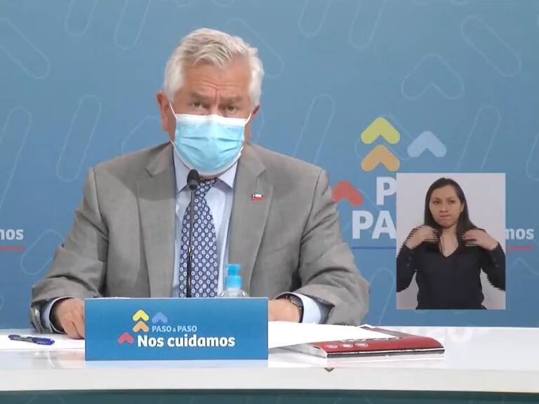 Ministro Enrique Paris tras aumento de casos de ómicron | Twitter