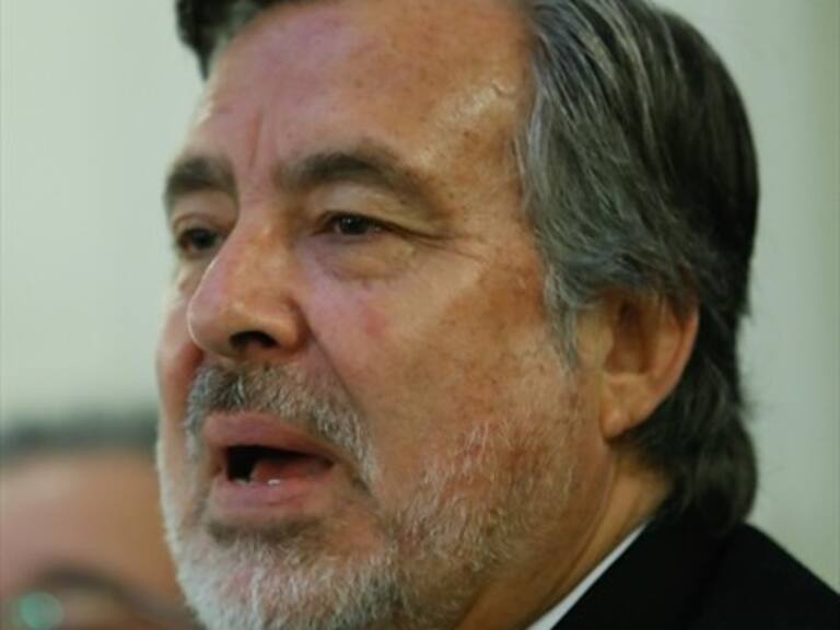 Guillier tras vencer a Lagos en el Comité Central del PS: «Vamos a las primarias con unidad»