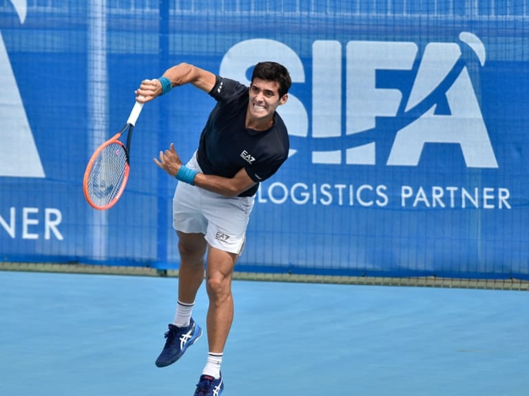 Cristian Garin avanza a los cuartos de final del Challenger de Noumea