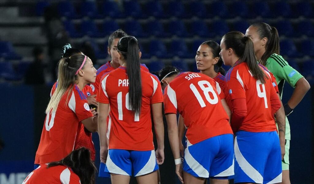 Karol Cueva - Comunicaciones FFCh.