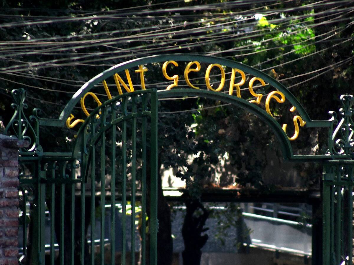 Saint George’s sobre dichos del ministro de Salud: «La autoridad de gobierno hace un daño invaluable a nuestra comunidad»