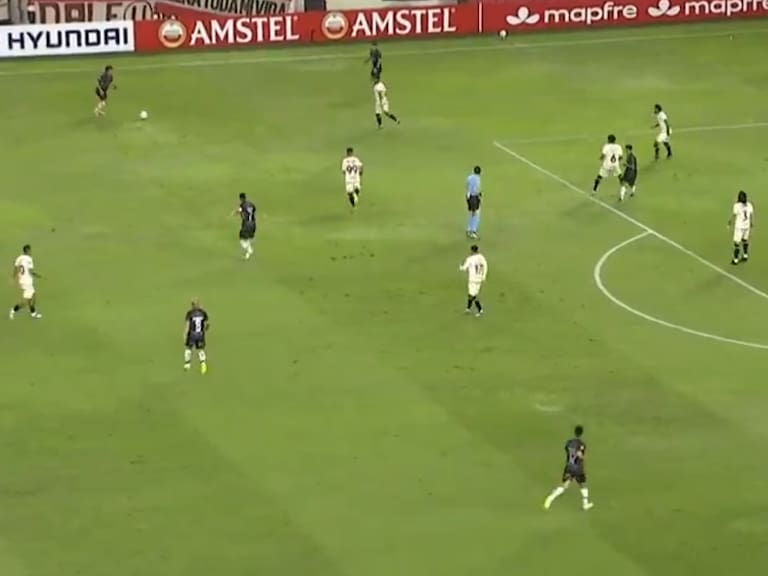 A pesar del VAR: Coquimbo Unido sorprende en Perú gracias a Cristián Zavala