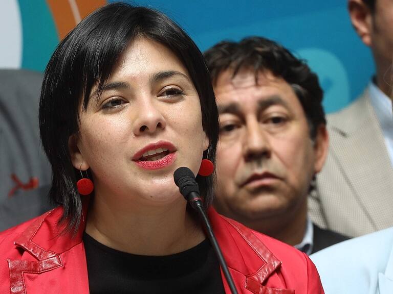 Karol Cariola reitera que hubo «una ola anticomunista y de misoginia brutal” en su fallida llegada a la presidencia de la Cámara