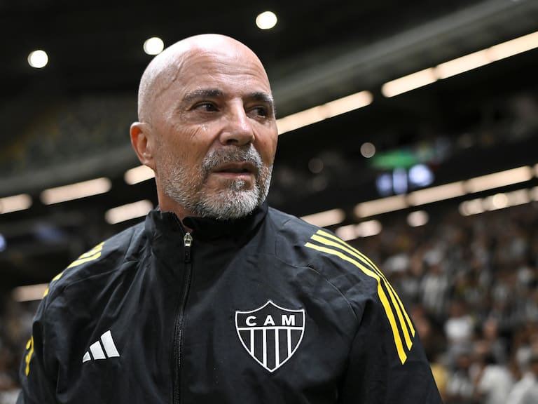 Sampaoli exige millonaria cifra ante la justicia de Brasil tras su despido del Atlético Mineiro