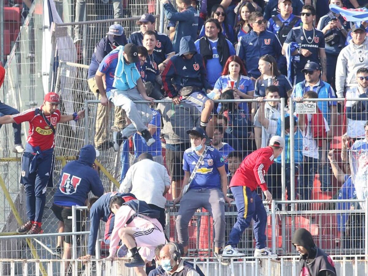 Universidad de Chile identificó a 26 hinchas que provocaron desórdenes en el Clásico Universitario