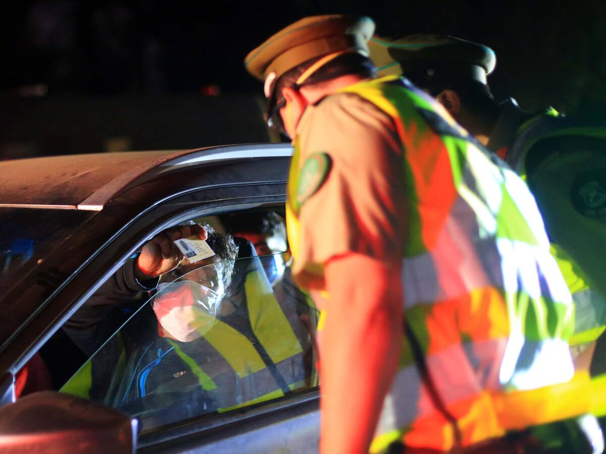 Carabineros detuvo a 327 personas por no respetar el toque de queda durante las fiestas de Año Nuevo