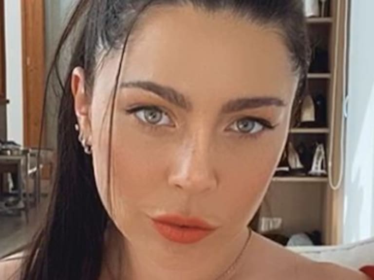 Daniela Aránguiz desmiente rumores de distanciamiento con Mago Valdivia con romántica postal