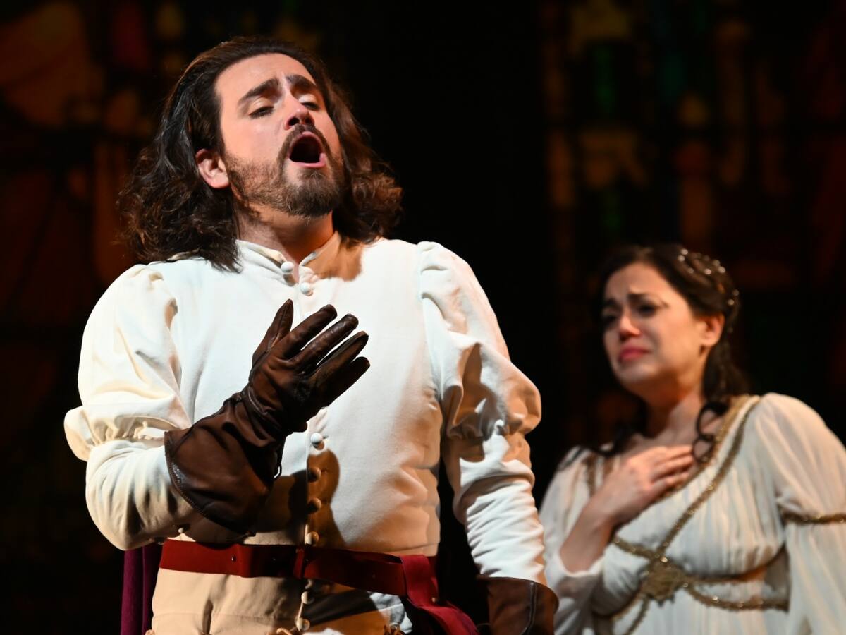 Diego Godoy, cantante lírico chileno que triunfa en Europa: “Nos encontramos con lo que sería la generación dorada de la ópera chilena”