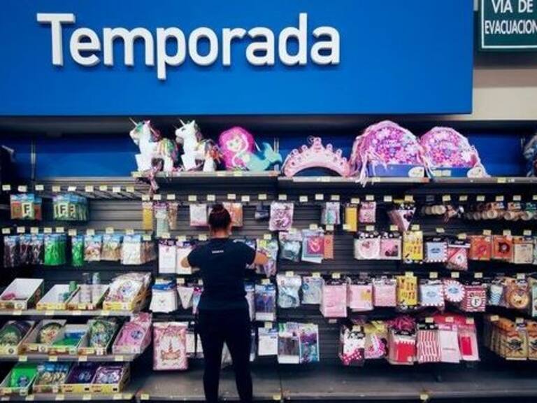 Denuncian presiones para que trabajadores de Walmart voten por José Antonio Kast