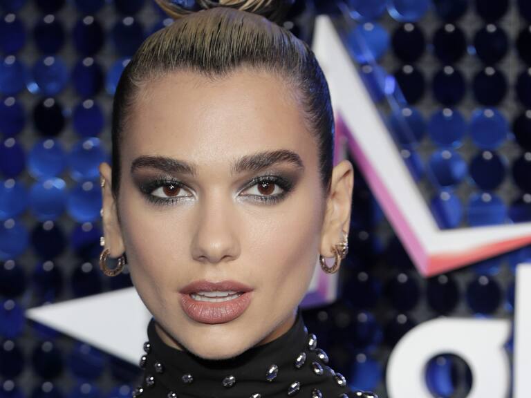 «Es una pena»: Dua Lipa arremetió contra medios británicos por publicar fake news sobre ella