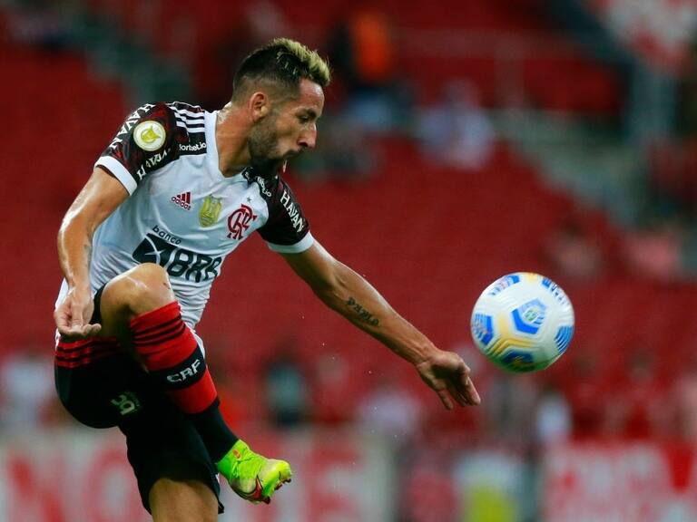 Equipo Ideal de América: Mauricio Isla, José Pedro Fuenzalida y Fernando Zampedri fueron nominados