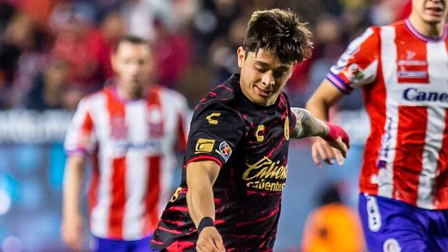 Joaquín Montecinos sufre otra amargura en México: por lesión no pudo jugar más de 30 minutos en derrota de su club