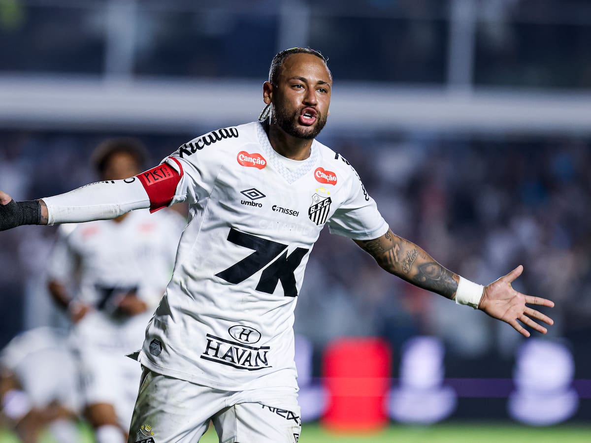 Hizo lo que quiso en el área: Neymar anota un golazo y le da el triunfo a Santos ante Flamengo por el Brasileirao