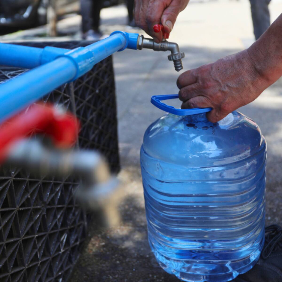 Por hasta 15 horas: anuncian cortes de agua en Santiago para este miércoles 12 de agosto en 2 comunas de la RM
