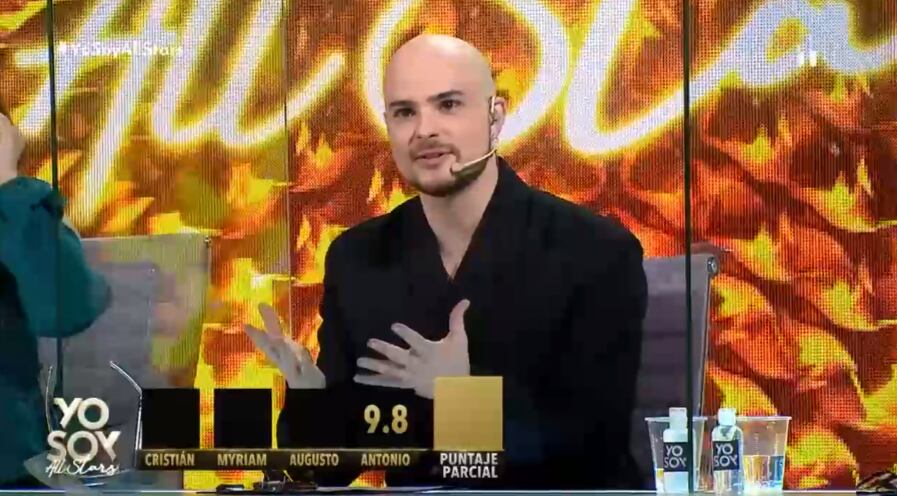 Augusto Schuster debutó como jurado en "Yo Soy" | Captura CHV