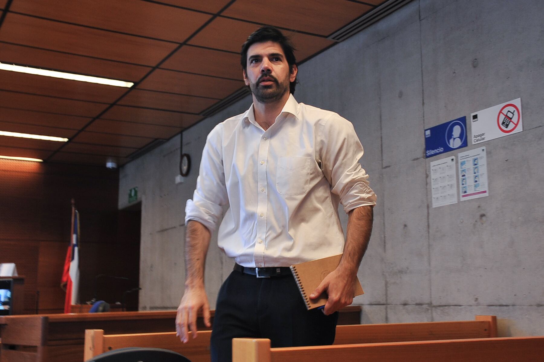 18 DE DICIEMBRE DE 2024 / SANTIAGOEl Noveno Juzgado de Garantía de Santiago evaluó las medidas cautelares de la ex alcaldesa de Maipú, Cathy Barriga, y decidió revocar la prisión preventiva que cumplía en el Centro Penitenciario Femenino de San Miguel.
FOTO: VICTOR HUENANTE / AGENCIAUNO